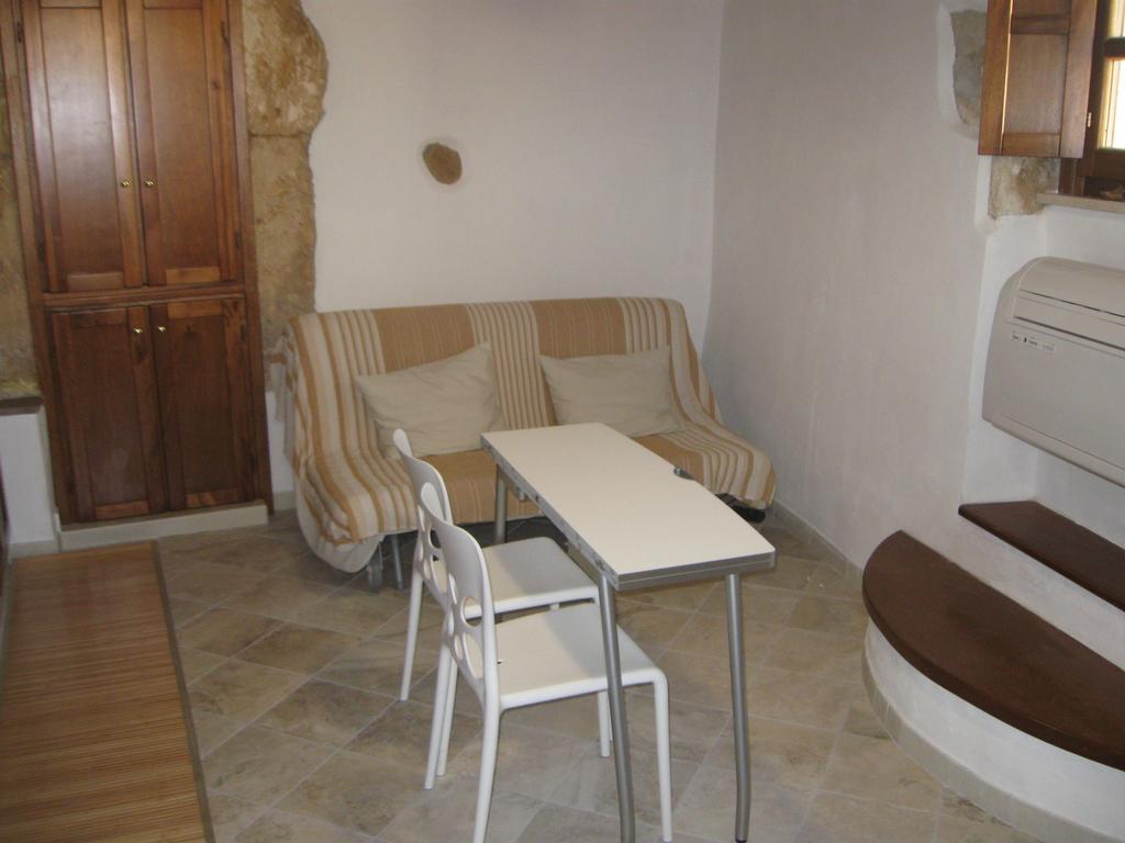 Sedini Appartamento Coghinas חדר תמונה